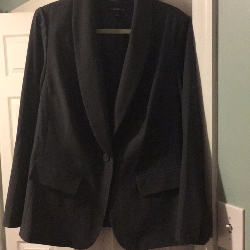 Plus size grey blazer